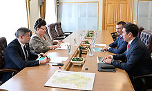 Рабочая встреча врио Губернатора Брянской области Егора Ковальчука с вице-президентом — председателем Среднерусского банка Сбербанка Евгением Титовым Рабочая встреча врио Губернатора Брянской области Егора Ковальчука с вице-президентом — председателем Среднерусского банка Сбербанка Евгением Титовым